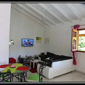 https://le-plaisir.comcaribbean.com