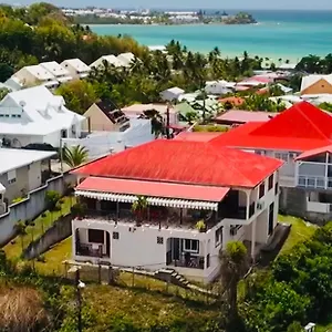 https://habitation-hannah-8-personnes-bas-du-fort.comcaribbean.com